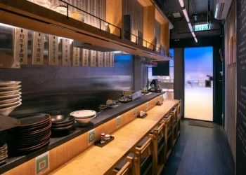 Japanese Izakayas and Ramen Shops: A Deep Dive into Their Cultural and Culinary Significance