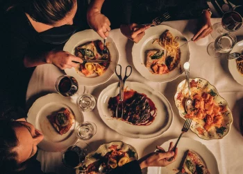 Italian Family Restaurants: The Authentic Experience Tourists Seek