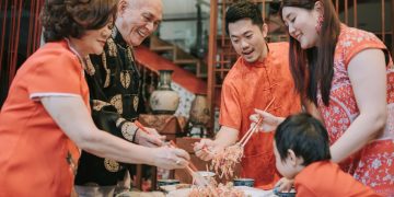 Family Reunions and Shared Meals: A Vital Tradition in Holiday Celebrations