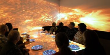 Virtual Dining Experience: How VR Technology is Creating Immersive Dining Experiences