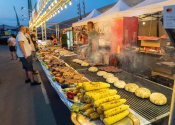 European Street Food Fusion: From Berlin’s Döner Kebab to London’s Indian Curry Burger