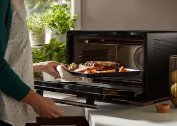 Smart Ovens: Revolutionizing Cooking with Automatic Temperature and Time Adjustments