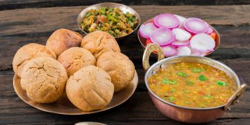 Rajasthan’s Traditional Cuisine: Dal Baati and Ghevar—A Culinary Journey into the Heart of India’s Desert State