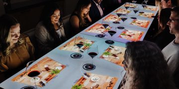 The Future of Dining: How Restaurants and Chefs Are Innovating with Fully Digital Dining Experiences